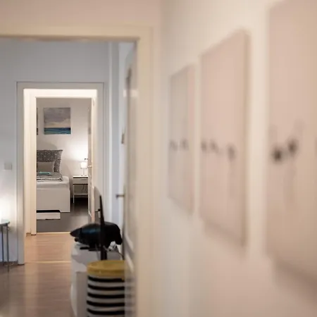 Grosse Altstadtwohnung Im Zentrum Mit Balkon - Super Lage Maagdenburg Buitenkant foto